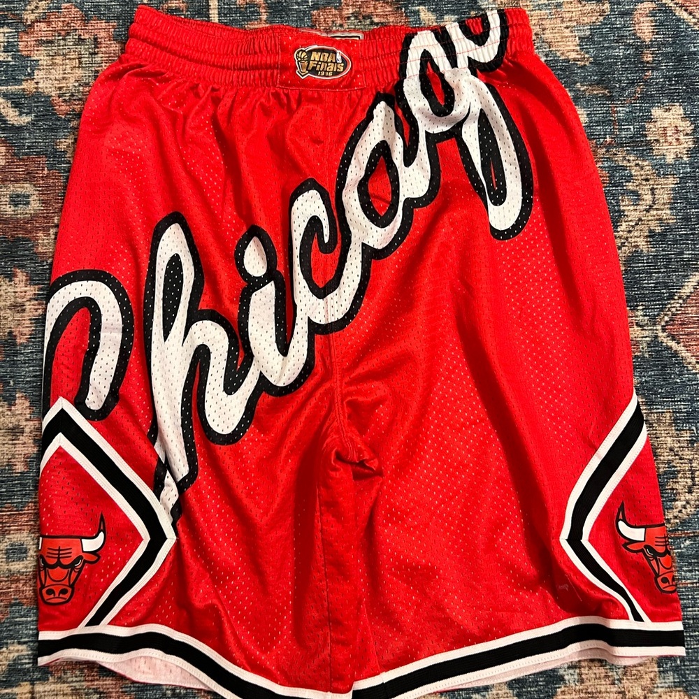Mitchell & Ness Red Hardwood Classics Apparel